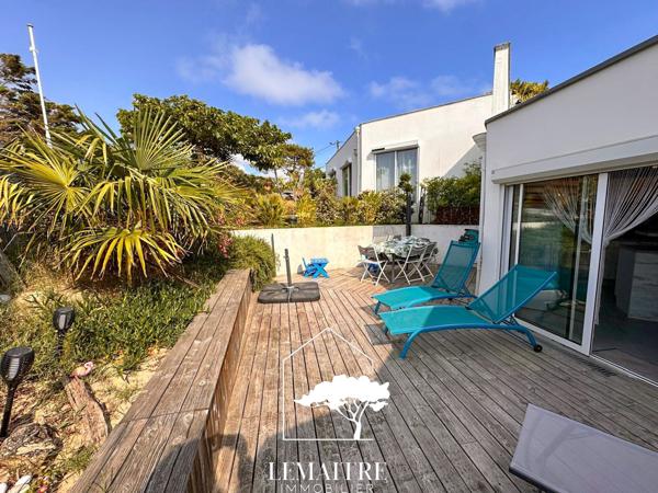 T2 pied dans le sable