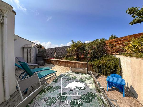 T2 pied dans le sable