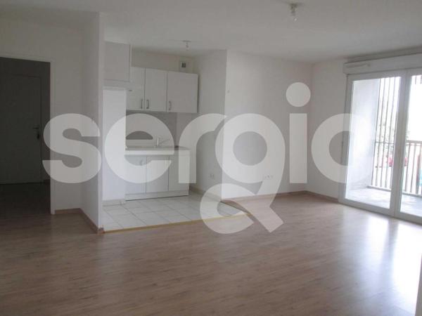 Location 3 Pieces 63 80000 Amiens 25 1124 01 0005