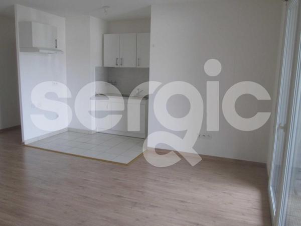 Location 3 Pieces 63 80000 Amiens 25 1124 01 0005