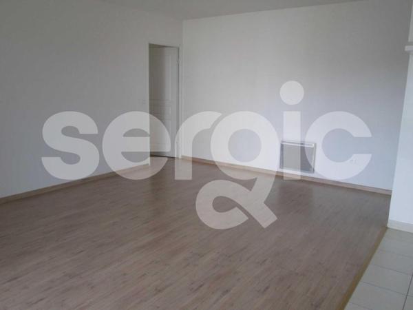 Location 3 Pieces 63 80000 Amiens 25 1124 01 0005