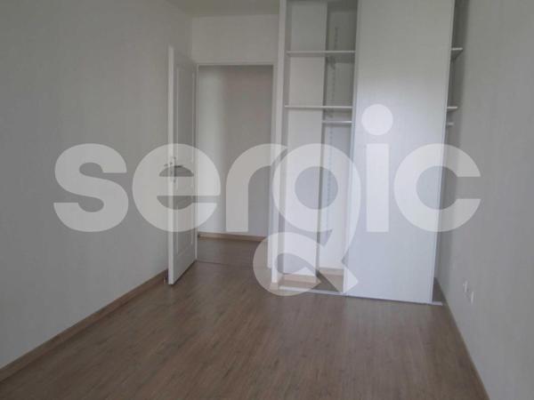 Location 3 Pieces 63 80000 Amiens 25 1124 01 0005