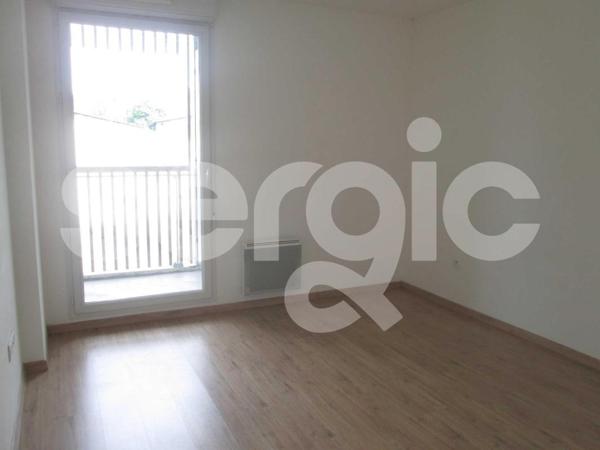 Location 3 Pieces 63 80000 Amiens 25 1124 01 0005
