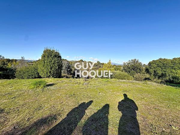 Terrain à bâtir au calme avec vue dégagée à La Roquette-sur-Siagne