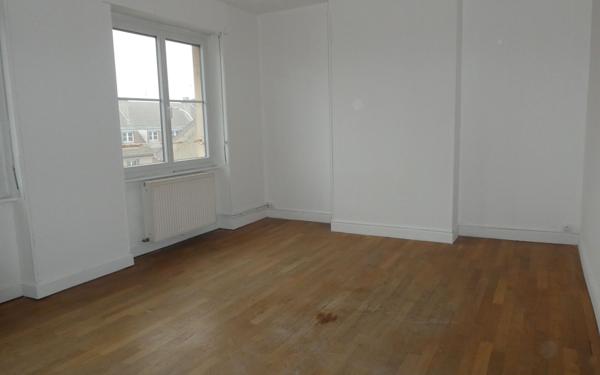 Appartement à louer    3 pièces •  Le Creusot