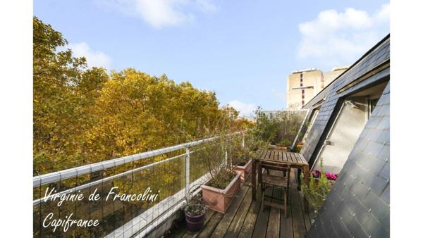 75010-A vendre appartement duplex d'exception-Double séjour - 4 chambres-3 terrasses-6ème et 7ème étage - ascenseur