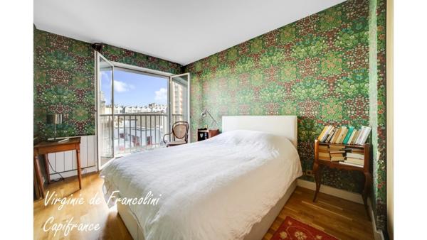 75010-A vendre appartement duplex d'exception-Double séjour - 4 chambres-3 terrasses-6ème et 7ème étage - ascenseur