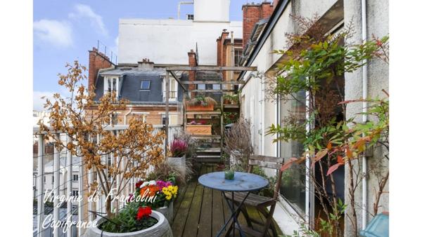 75010-A vendre appartement duplex d'exception-Double séjour - 4 chambres-3 terrasses-6ème et 7ème étage - ascenseur