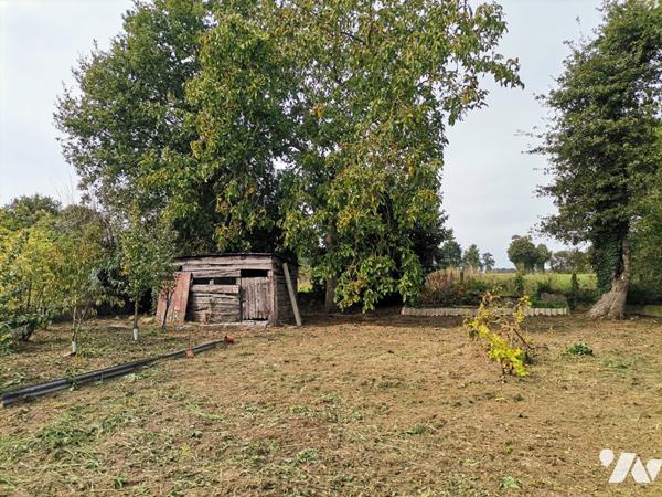 EXCLUSIVITE - ST MEEN LE GRAND, en campagne maison à rénover entièrement, terrain de 735 m²