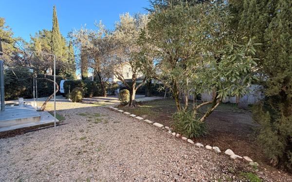 Maison à vendre    4 pièces •  Morières-lès-Avignon