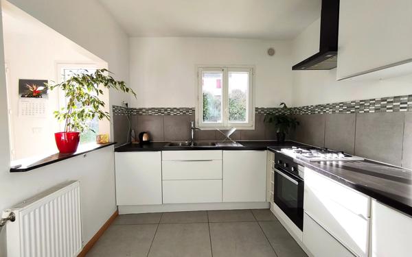 Maison à vendre    5 pièces • 149 m2 Épône