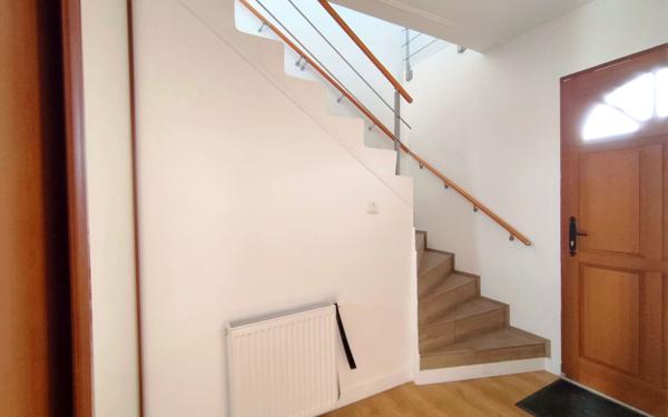 Maison à vendre    5 pièces • 149 m2 Épône