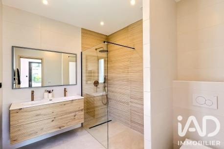 Maison à vendre 5 pièces 190 m² Saint-Siffret