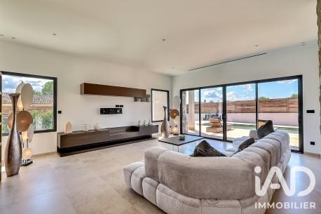 Maison à vendre 5 pièces 190 m² Saint-Siffret