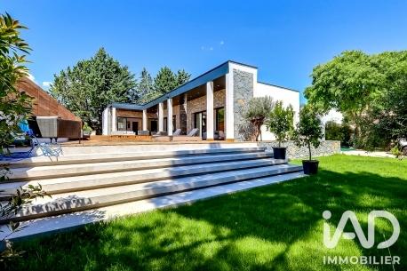 Maison à vendre 5 pièces 190 m² Saint-Siffret
