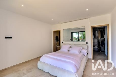 Maison à vendre 5 pièces 190 m² Saint-Siffret
