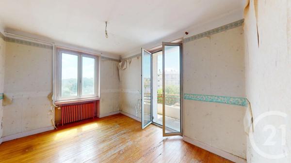 Appartement T4 à vendre  4 pièces - 85,58 m 2   RODEZ  - 12