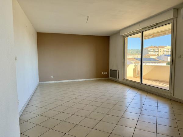 Appartement 3 pièces avec terrasse