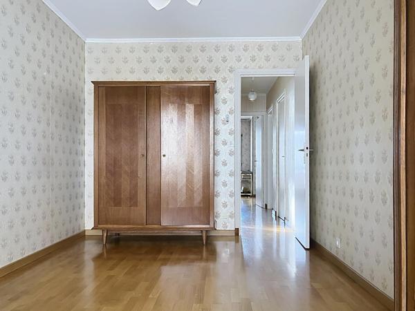 Coeur de ville balcon, terrasse et grand box fermé