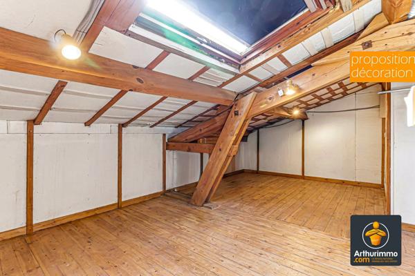 Vente                                                      Maison
                        
                     6 pièces                      193 m2                     à Brignais