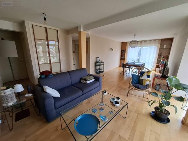 Appartement à vendre à Rennes en Ille-et-Vilaine (35000), ref : 006/2152   
RENNES-VERN