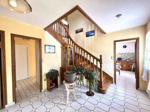 A VENDRE GRANDE MAISON FAMILIALE SUR 1000 m² de terrain