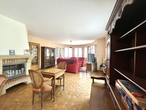 A VENDRE GRANDE MAISON FAMILIALE SUR 1000 m² de terrain