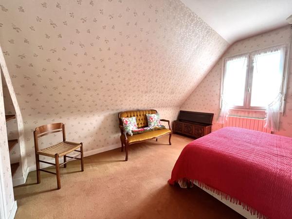 A VENDRE GRANDE MAISON FAMILIALE SUR 1000 m² de terrain