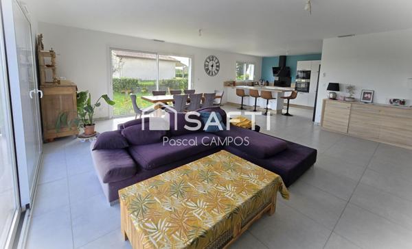 Maison 175m² plein pied de 2020 avec piscine, terrain 1645m²