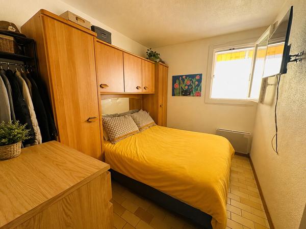 Charmant T2 meublé avec loggia et vue mer