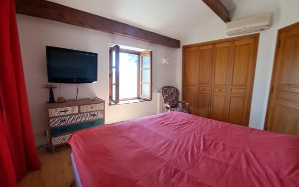 Maison à vendre    6 pièces •  Largentière