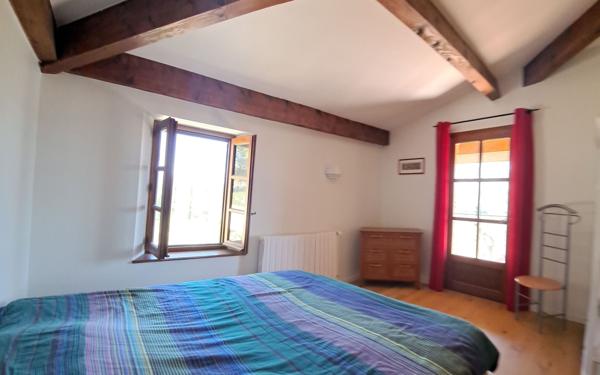 Maison à vendre    6 pièces •  Largentière