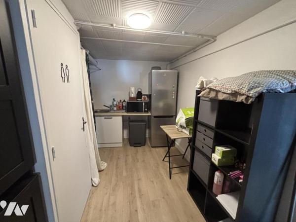 Immeuble à usage mixte de commerce et d'habitation
