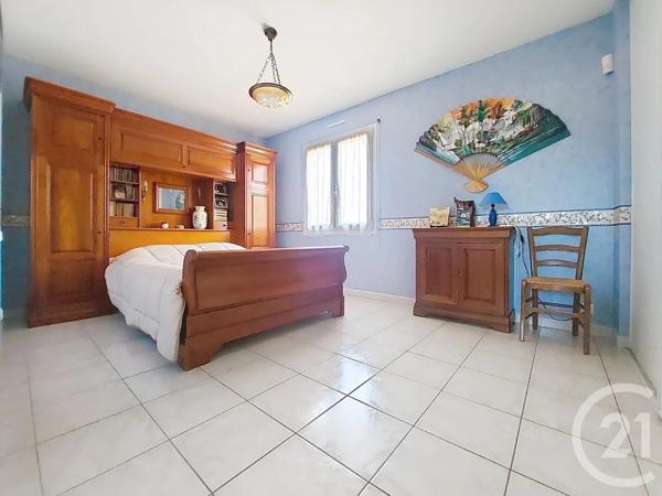 Maison à vendre  6 pièces - 177,26 m 2   CERET  - 66