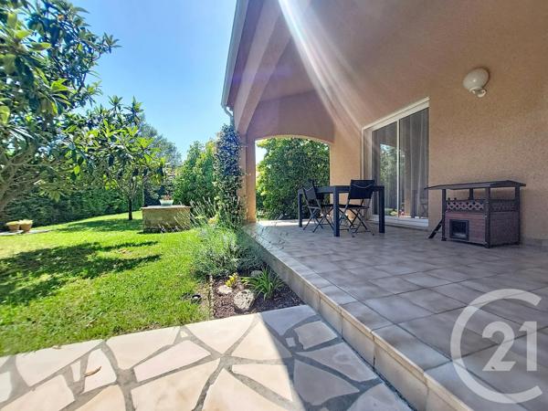 Maison à vendre  6 pièces - 177,26 m 2   CERET  - 66