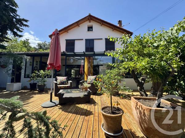Maison à vendre  6 pièces - 177,26 m 2   CERET  - 66