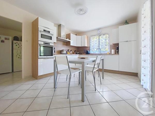 Maison à vendre  6 pièces - 177,26 m 2   CERET  - 66
