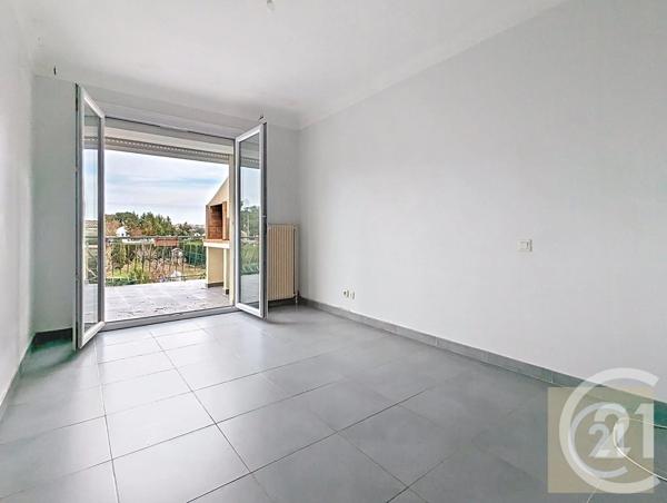 Maison à vendre  5 pièces - 105 m 2   BEZIERS  - 34