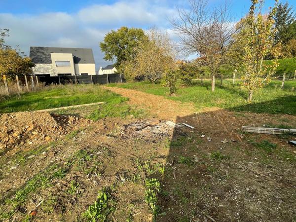 très beau terrain clos et viabilisé