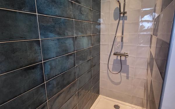 Maison à vendre    9 pièces • 215 m2 Aubenas