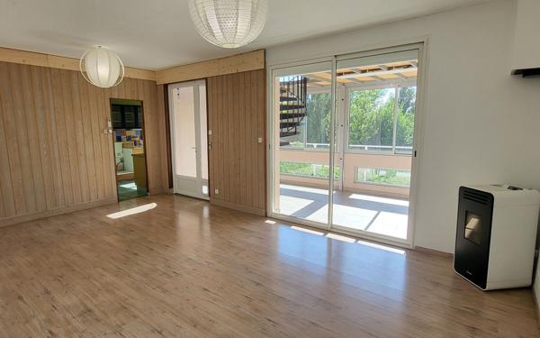 Maison à vendre    9 pièces • 215 m2 Aubenas