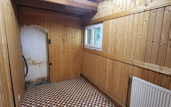 Maison à vendre    9 pièces • 215 m2 Aubenas