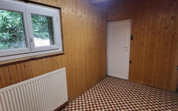 Maison à vendre    9 pièces • 215 m2 Aubenas