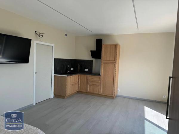 Appartement à louer 1 pièce 28.04m²