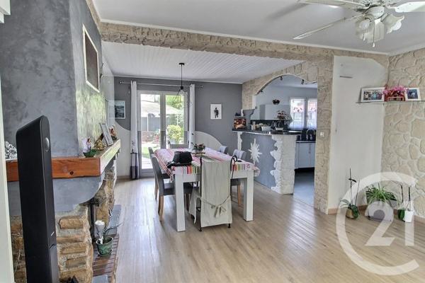 Maison à vendre  5 pièces - 105 m 2   ST MAURICE DE BEYNOST  - 01