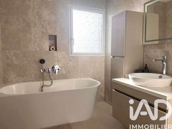 Maison à vendre 6 pièces 128 m² Rives-du-Loir-en-Anjou