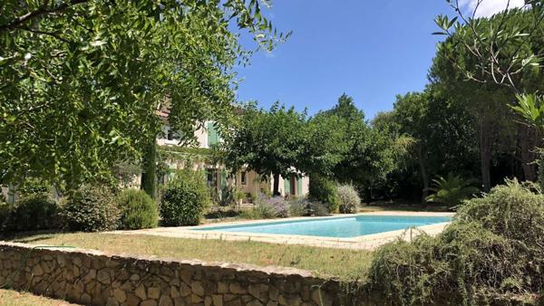 Saint Remy De Provence villa 5 pièces 128 m² avec piscine et dépendance