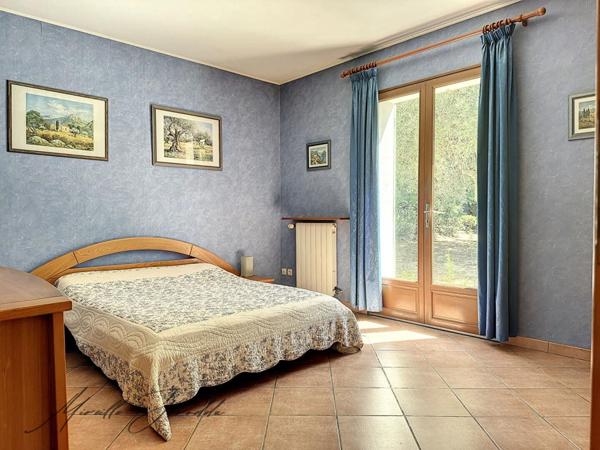 Saint Remy De Provence villa 5 pièces 128 m² avec piscine et dépendance