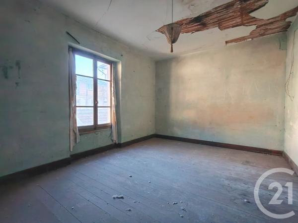 Immeuble à vendre  75 m 2   BELLEY  - 01