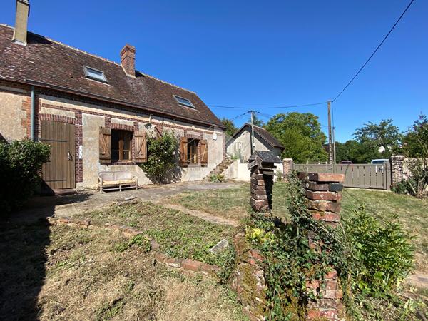Maison ancienne à rénover, hameau calme proche Thiron-Gardais